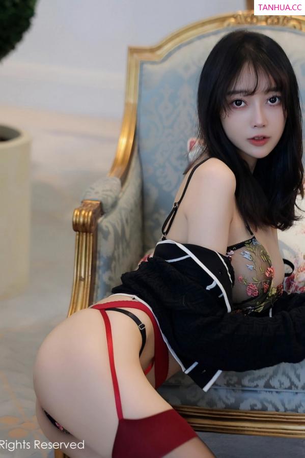 玥儿玥  [XiuRen]高清写真图 2023.08.25 No.7287 玥儿玥er 黑丝美腿第36张图片